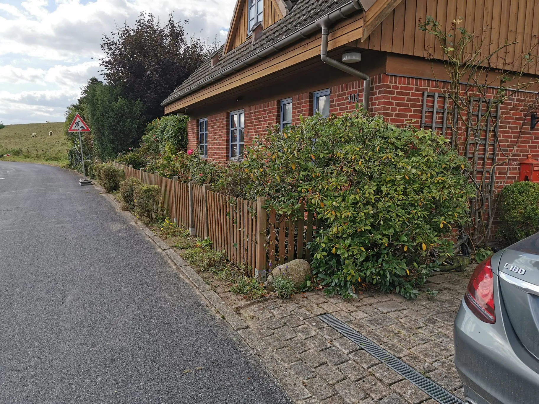 Heckenschnitt Heist Nachher - Vorbereitung auf den Winter.